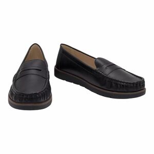 NWOT Kelly & Katie ($80) Denise Wide Loafer